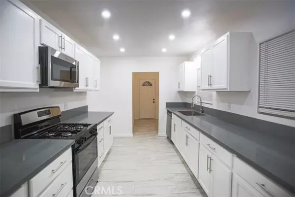 San Bernardino, CA 92404,697 E 21st