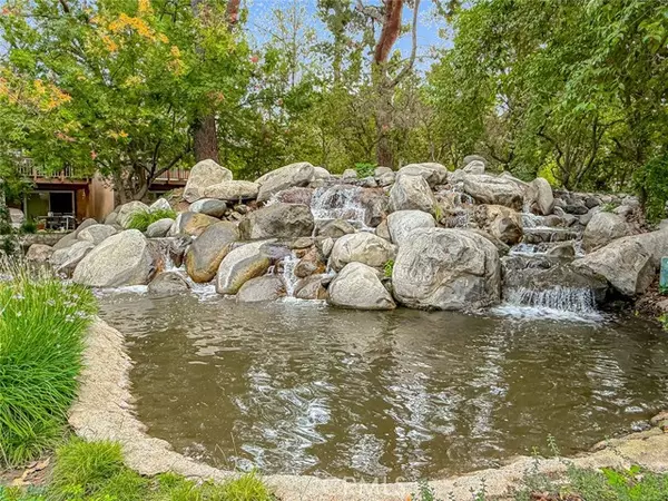 7050 Shoup 163, Canoga Park, CA 91303