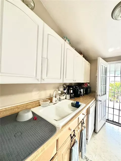 Canyon Country, CA 91351,27220 Marchland