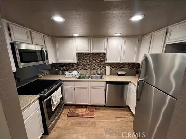 Cathedral City, CA 92234,32505 Candlewood