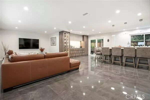 Granada Hills, CA 91344,17155 Barneston