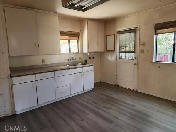 Azusa, CA 91702,305 S Angeleno AVE