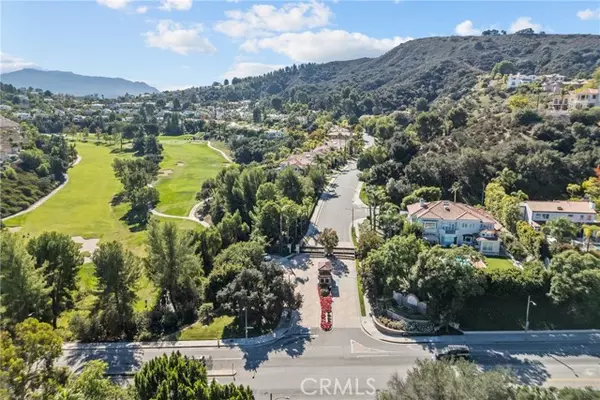 3450 Malaga CT, Calabasas, CA 91302