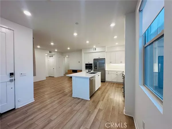 Rancho Mission Viejo, CA 92694,1200 Lasso WAY 105