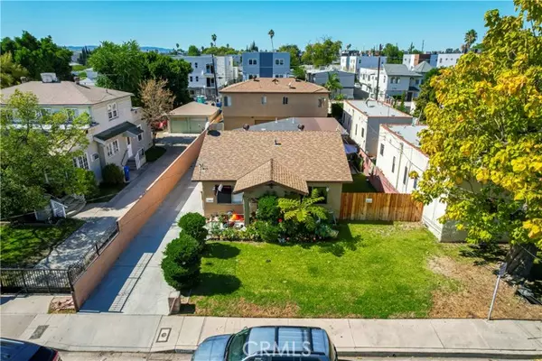 North Hollywood, CA 91601,5738 N Klump AVE