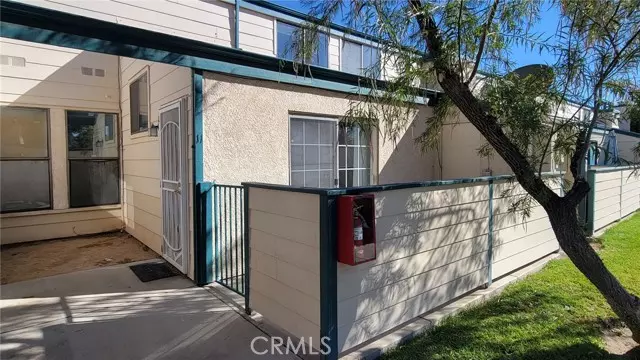 Lancaster, CA 93535,44520 15th East 11