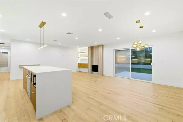 West Hills, CA 91304,7663 Sedan AVE