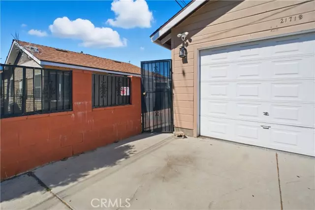 21719 Neptune, Carson, CA 90745