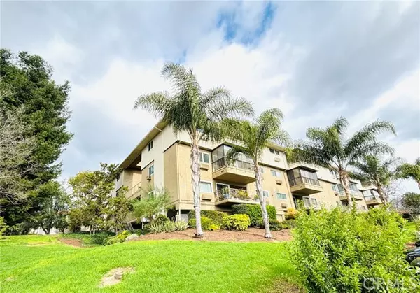 Laguna Woods, CA 92637,2396 Via Mariposa 2D