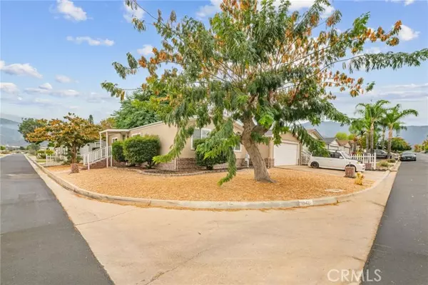 Corona, CA 92883,10421 Stageline