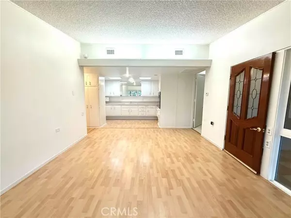 Seal Beach, CA 90740,13410 Saint Andrew's DR 70E