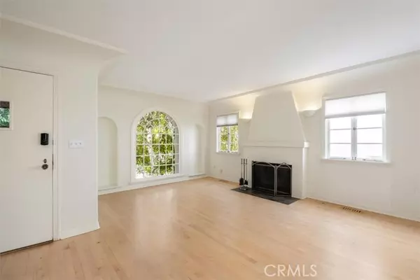 Sherman Oaks, CA 91423,14052 Davana TER