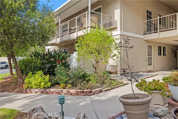 Laguna Woods, CA 92637,622 Avenida Sevilla B