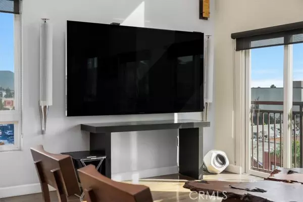 Alhambra, CA 91801,28 N 3RD ST