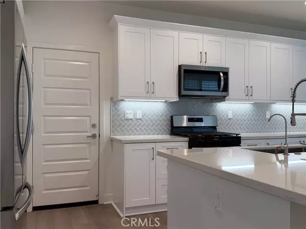 Ontario, CA 92130,4217 Heather Privado