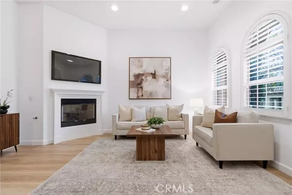 Irvine, CA 92620,23 Herringbone