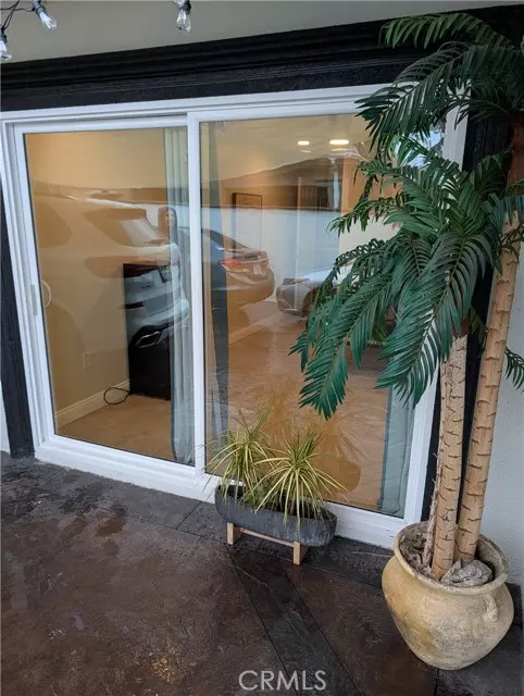 Long Beach, CA 90810,1934 W Lincoln