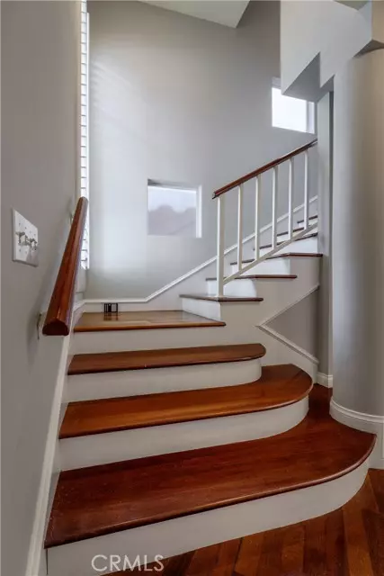 Canoga Park, CA 91303,7325 Vassar