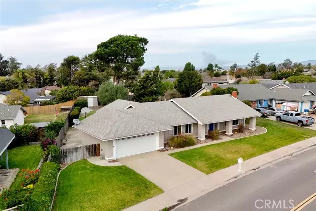 1401 Oak Knoll DR, Santa Maria, CA 93455