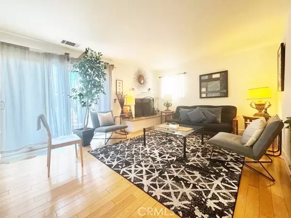 16816 Halper, Encino, CA 91436