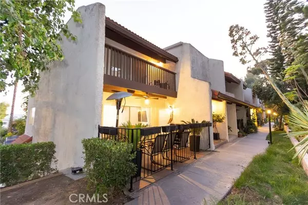 9551 Via Ricardo, Burbank, CA 91504