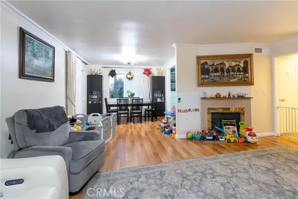Burbank, CA 91504,9551 Via Ricardo