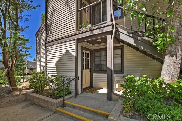 Lake Arrowhead, CA 92352,101 Village Bay 1