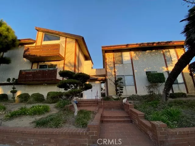 15214 S Raymond 109, Gardena, CA 90247