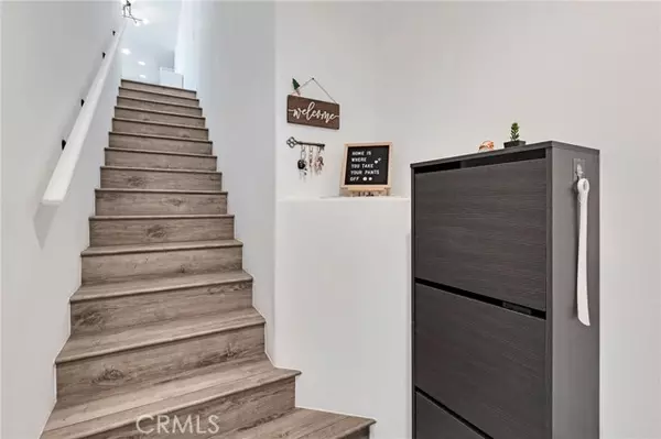 Anaheim Hills, CA 92808,922 S Country Glen WAY