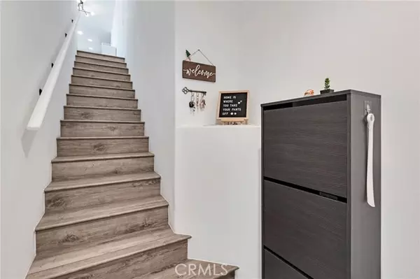 Anaheim Hills, CA 92808,922 S Country Glen WAY