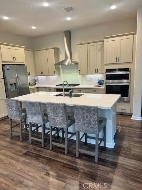 Corona, CA 92883,11145 Fourleaf CT