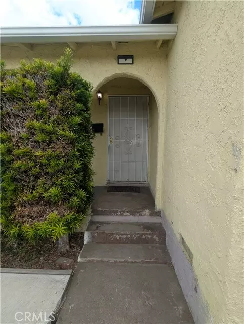 Pacoima, CA 91331,10422 Cayuga