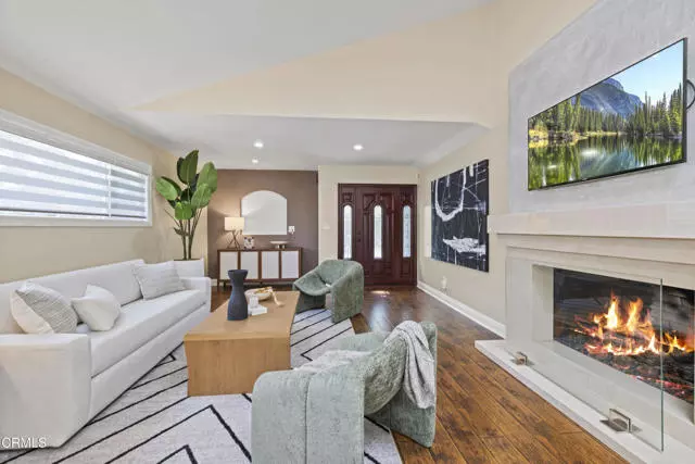 Valley Village, CA 91607,4961 Alcove AVE