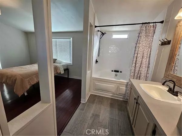 Bloomington, CA 92316,18411 Valley BLD 19B