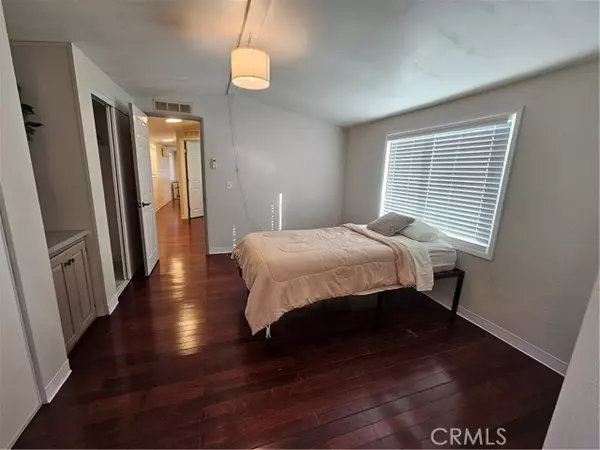 Bloomington, CA 92316,18411 Valley BLD 19B