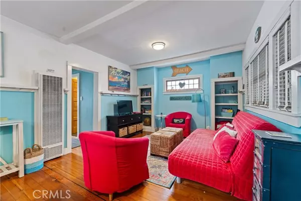 Redondo Beach, CA 90277,222 S Broadway