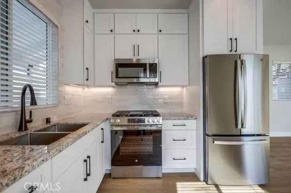 Anaheim, CA 92801,622 W Julianna B