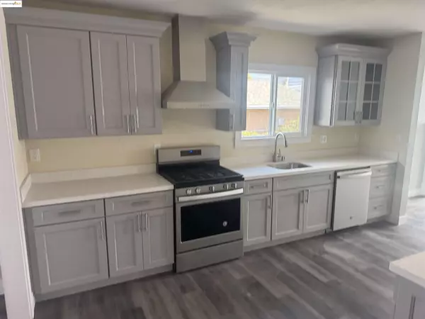 Oakland, CA 94603,1123 92nd