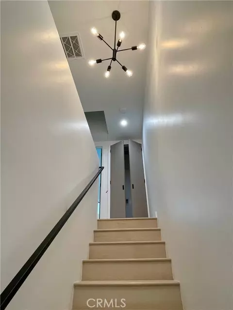 Los Angeles, CA 90037,611 W 41st PL 1/2