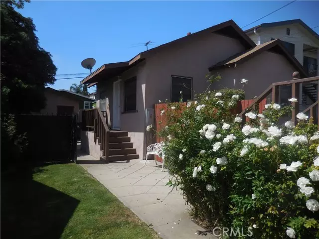 959 W 17th 1/2, San Pedro, CA 90731