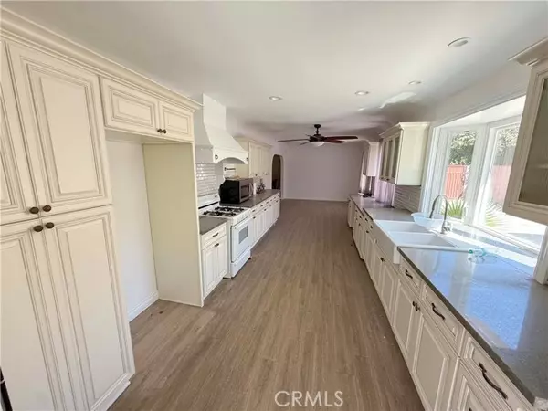 Sylmar, CA 91342,13474 Hubbard