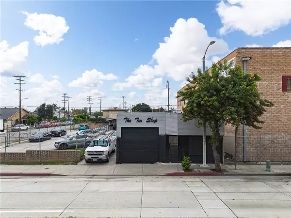 4656 Floral, Los Angeles, CA 90022
