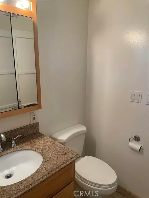 Valley Glen, CA 91401,5901 woodman 5901