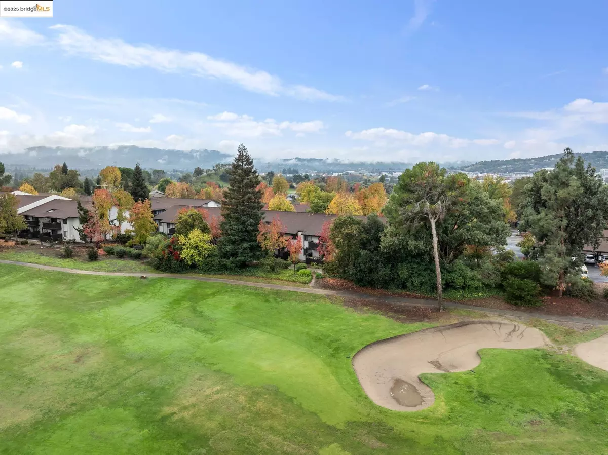 Walnut Creek, CA 94598,1471 Marchbanks Dr 4