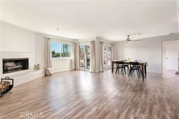 Huntington Beach, CA 92649,16255 Pacific CIR 106