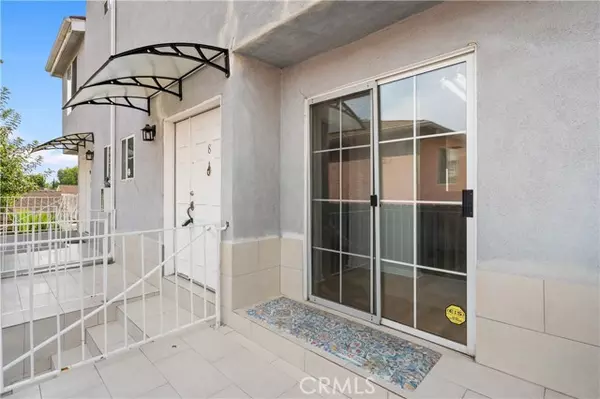 Van Nuys, CA 91406,15920 Sherman WAY 8