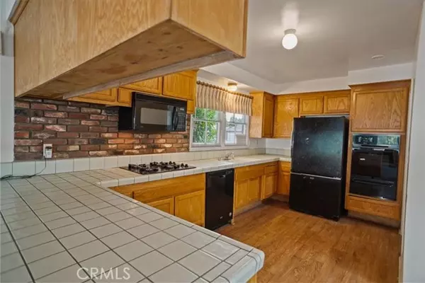 Granada Hills, CA 91344,16953 San Jose St