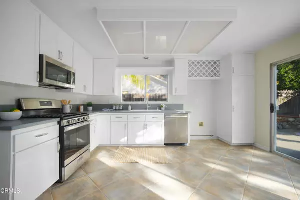 Camarillo, CA 93012,5092 Via Calderon