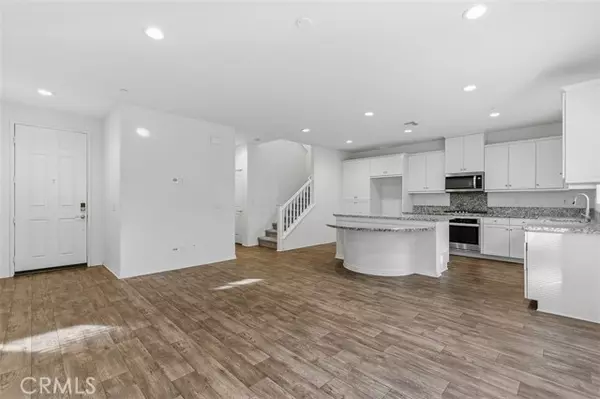 Fontana, CA 92336,7252 Medley LN