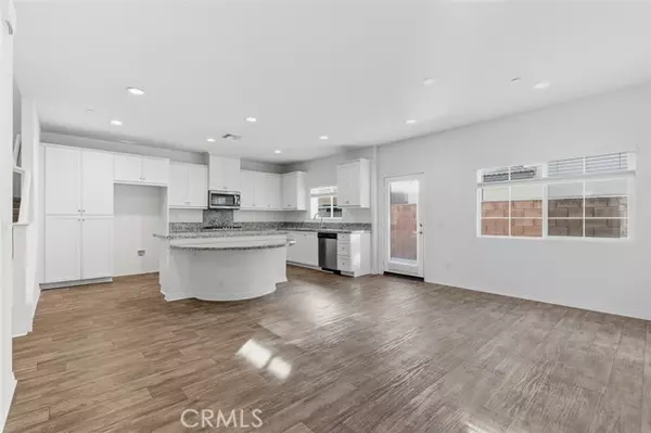 Fontana, CA 92336,7252 Medley LN